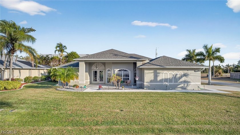 Welcome to the perfect family home! This spacious 4 bedrooms - Beach Home for sale in Cape Coral, Florida on Beachhouse.com