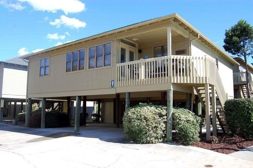 Welcome to your favorite vacation property or 2nd home.  Guest - Beach Home for sale in Myrtle Beach, South Carolina on Beachhouse.com