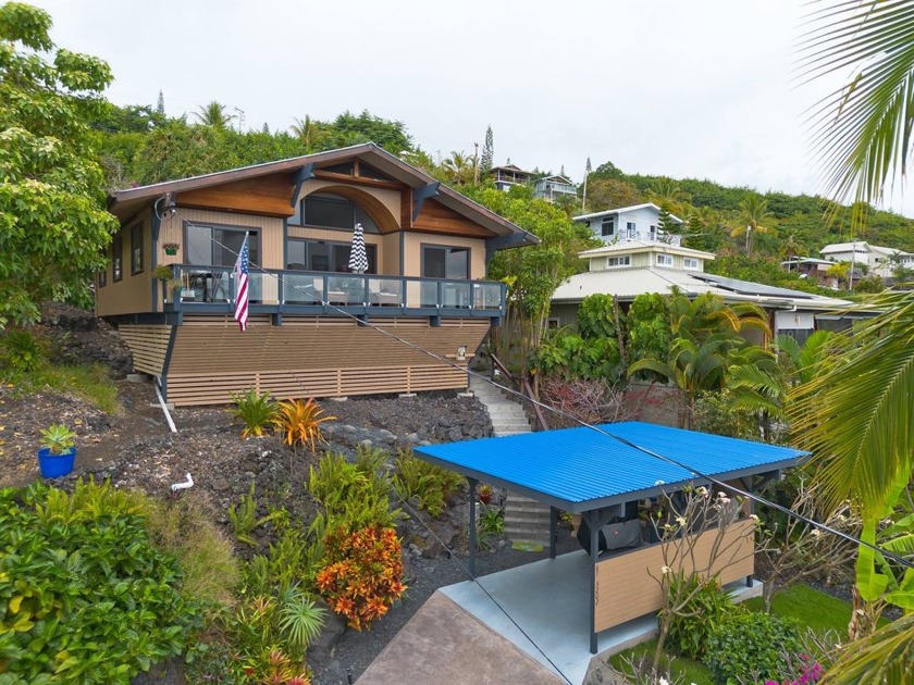 Beautiful sweeping ocean  and coastline views  from this 3 - Beach Home for sale in Captain Cook, Hawaii on Beachhouse.com