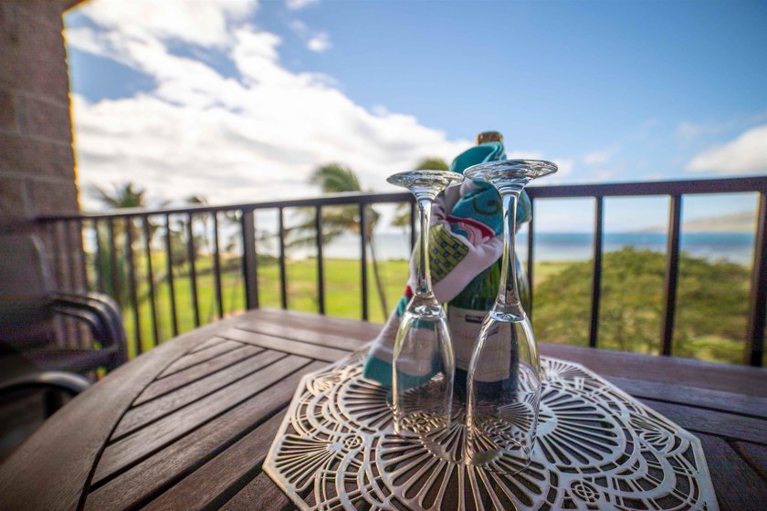 RARELY AVAILABLE OCEANFRONT PENTHOUSE! One of only four coveted - Beach Condo for sale in Kihei, Hawaii on Beachhouse.com