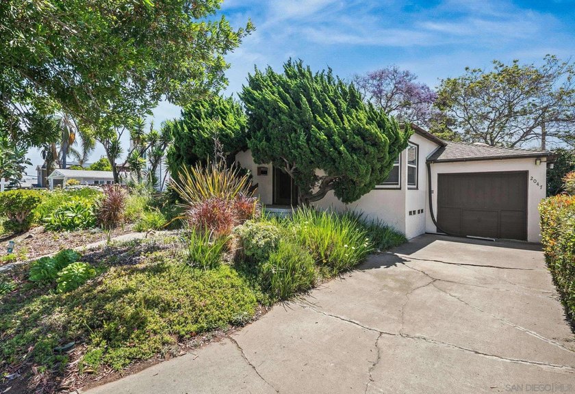 2 houses on 1 lot in the heart of Pacific Beach, just blocks - Beach Home for sale in San Diego, California on Beachhouse.com
