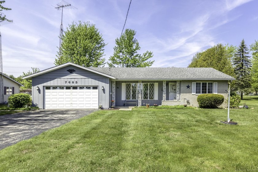 LEXINGTON - Blue Water Beach - Ranch Home: Year-round Home &/or - Beach Home for sale in Lexington, Michigan on Beachhouse.com