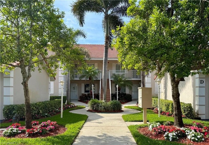 NOW AVAILABLE ... GROUND FLOOR 2BR + Den w/ Garage Condo at Glen - Beach Home for sale in Naples, Florida on Beachhouse.com