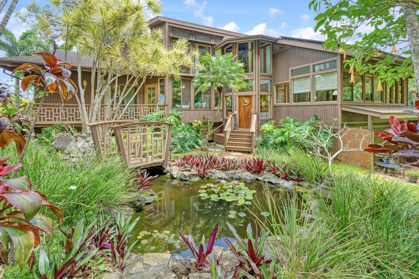 Set on 2 acres of lush, tropical grounds, this is a gorgeous - Beach Home for sale in Haiku, Hawaii on Beachhouse.com