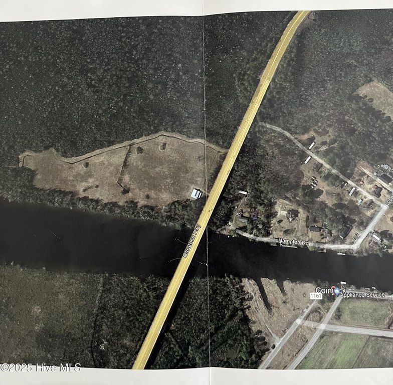 Currituck waterfront located on the Intracoastal Waterway in - Beach Acreage for sale in Coinjock, North Carolina on Beachhouse.com