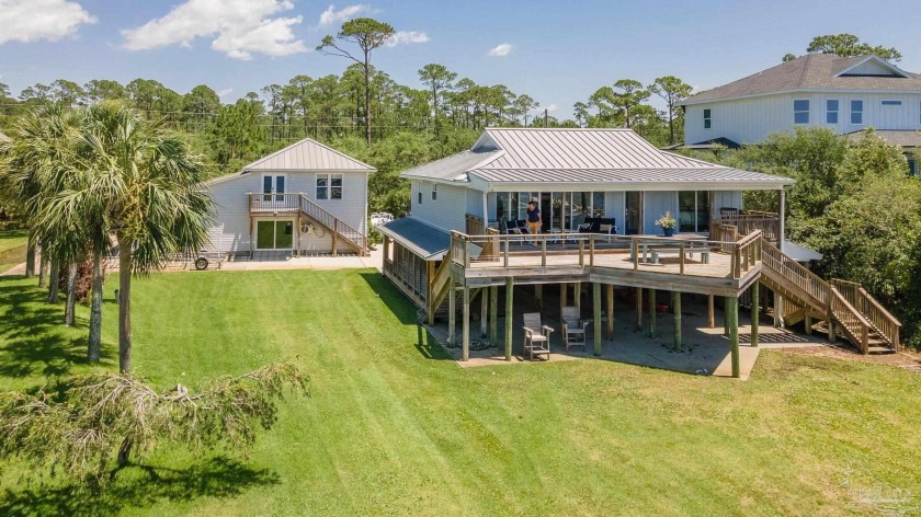 OPEN HOUSE SATURDAY 6/18/22 10AM-3PM. Welcome home to this - Beach Home for sale in Gulf Breeze, Florida on Beachhouse.com