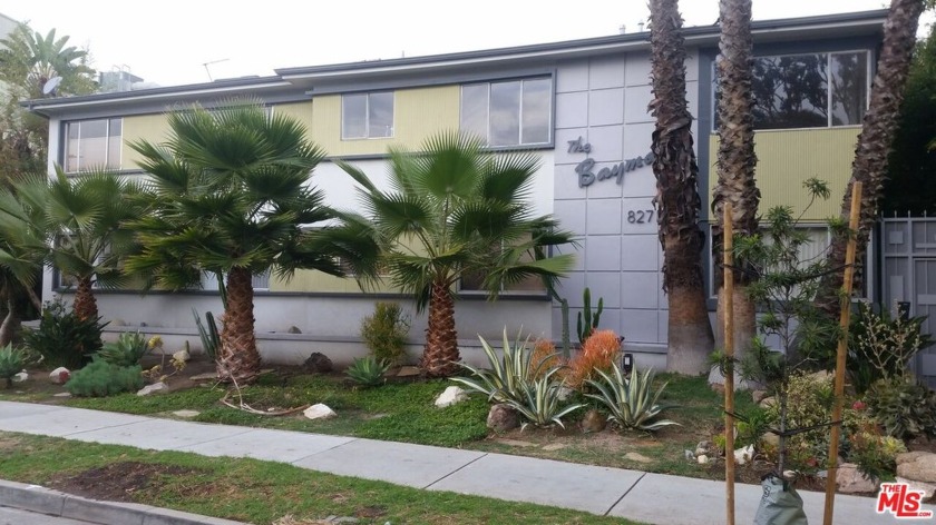 WALKING DISTANCE TO THE BEACH Beautiful, large one bedroom one - Beach Condo for sale in Santa Monica, California on Beachhouse.com