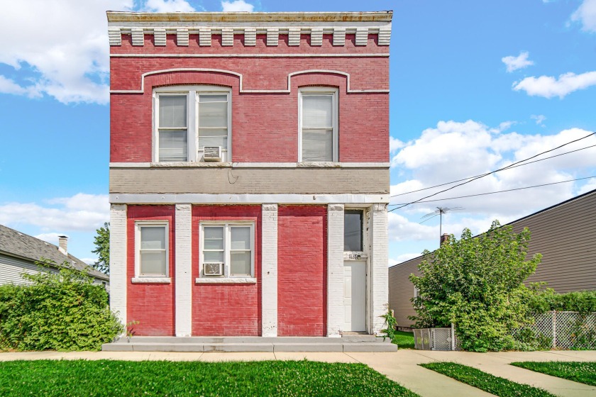 Fully occupied turnkey 6 unit in Whiting. A 4 unit brick - Beach Apartment for sale in Whiting, Indiana on Beachhouse.com