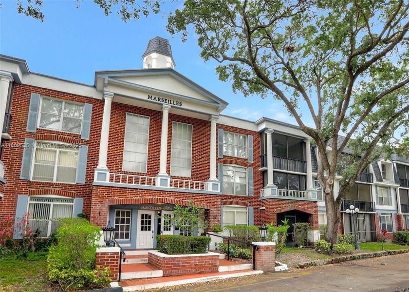 Charming condo in a community with a European flare. Ideal for - Beach Condo for sale in Lauderhill, Florida on Beachhouse.com