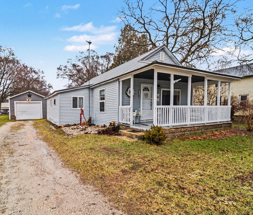 Cute, cozy, and affordable home in Ferry Township! This - Beach Home for sale in Shelby, Michigan on Beachhouse.com