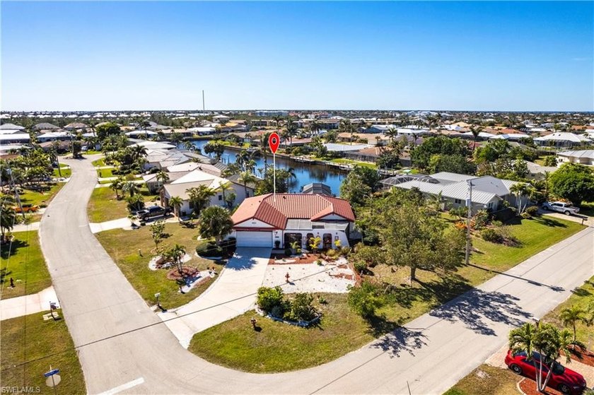 Come all, bring your friends too! Stunning Waterfront Sanctuary - Beach Home for sale in Punta Gorda, Florida on Beachhouse.com