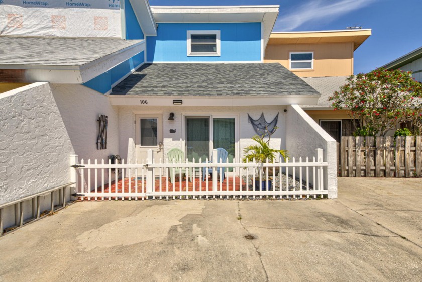 Beautiful Beach Bungalow just a short stroll or bike ride to the - Beach Townhome/Townhouse for sale in Cape Canaveral, Florida on Beachhouse.com