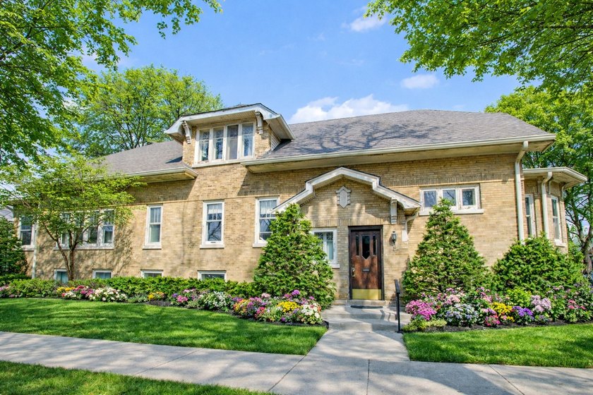 Rarely available and truly one-of-a-kind, this historically - Beach Home for sale in Chicago, Illinois on Beachhouse.com