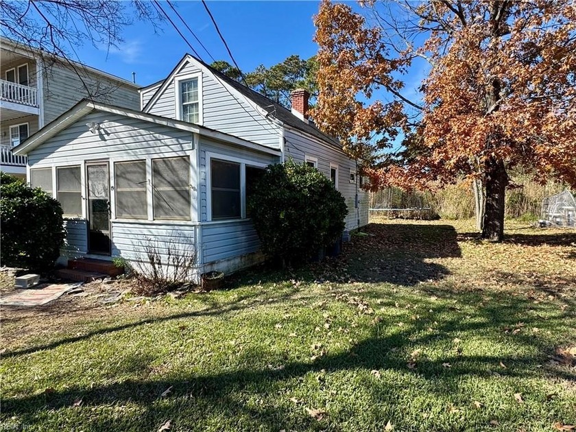Super cute Beach Bungalow on Grandview Island! Knotty Pine - Beach Home for sale in Hampton, Virginia on Beachhouse.com
