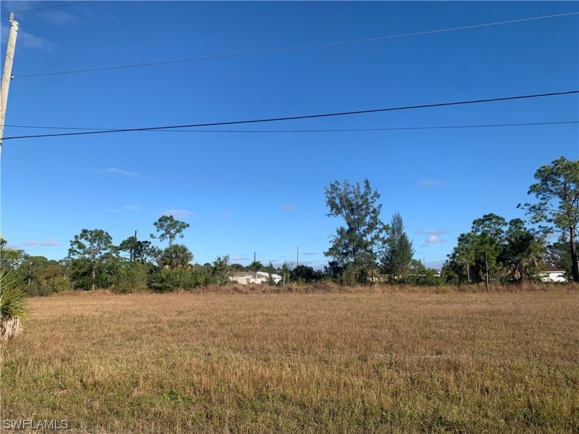 Waterfront Lot located in the growing city of Cape Coral. The - Beach Lot for sale in Cape Coral, Florida on Beachhouse.com