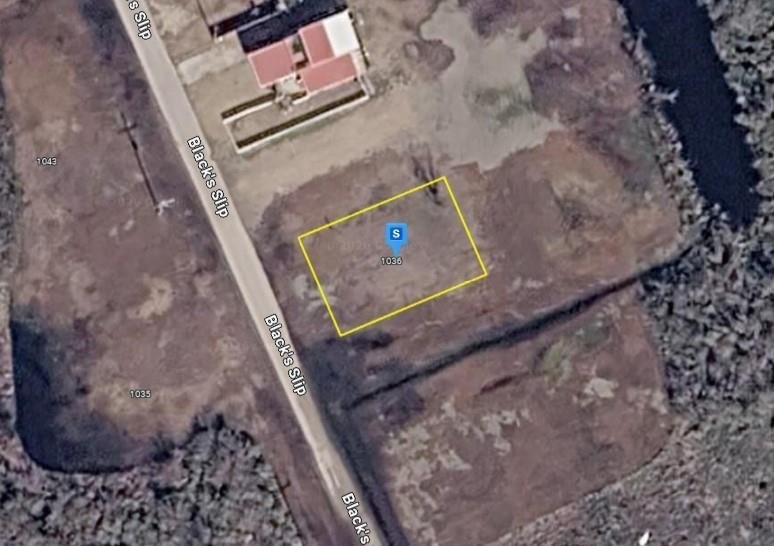 This vacant lot offers an excellent opportunity to build your - Beach Lot for sale in Gilchrist, Texas on Beachhouse.com