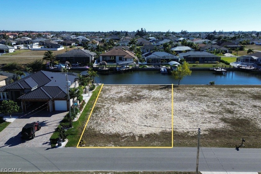 Experience the ultimate Florida lifestyle on this prime Gulf - Beach Lot for sale in Cape Coral, Florida on Beachhouse.com