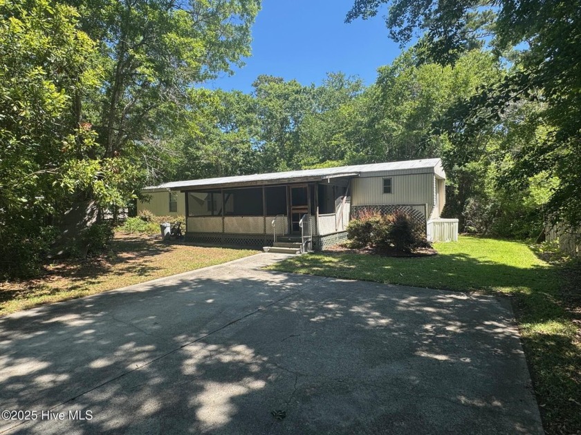 Looking for a beach getaway or an investment property? Look no - Beach Home for sale in Newport, North Carolina on Beachhouse.com