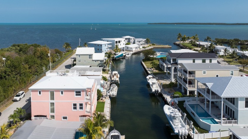Fisherman's dream home in the Florida Keys. Minutes away from - Beach Home for sale in Key Largo, Florida on Beachhouse.com