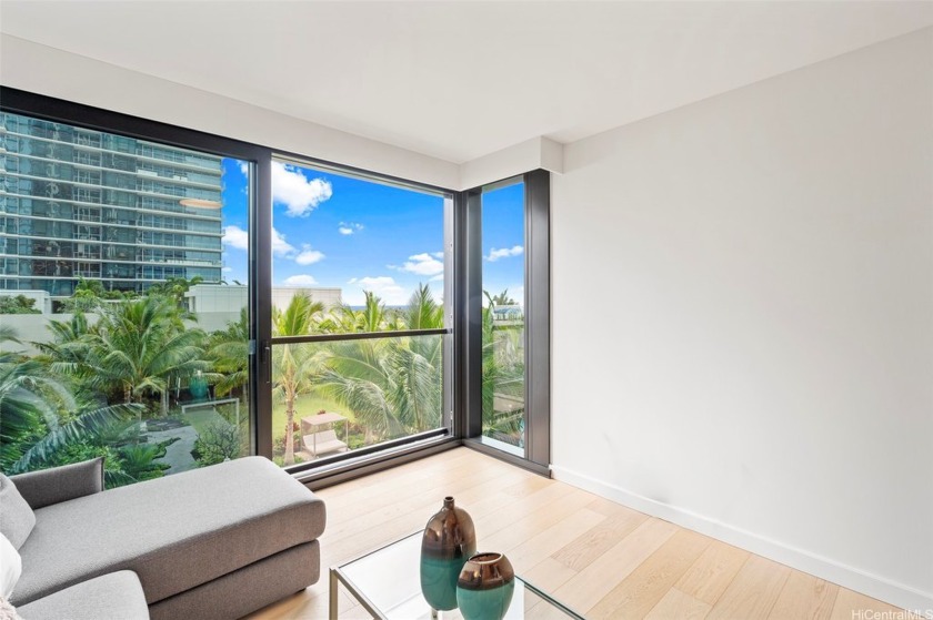 This spacious one-bedroom unit at Victoria Place boasts stunning - Beach Condo for sale in Honolulu, Hawaii on Beachhouse.com