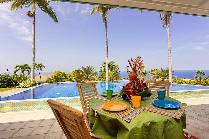 Check out the ocean views from this estate home!Enjoy those - Beach Home for sale in Kailua Kona, Hawaii on Beachhouse.com