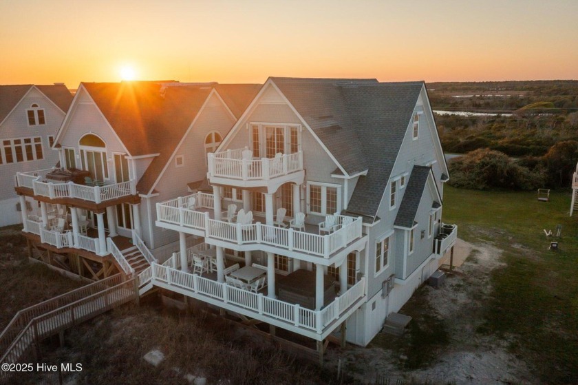 Welcome to the gorgeous North Topsail Beach! This beautiful - Beach Home for sale in North Topsail Beach, North Carolina on Beachhouse.com
