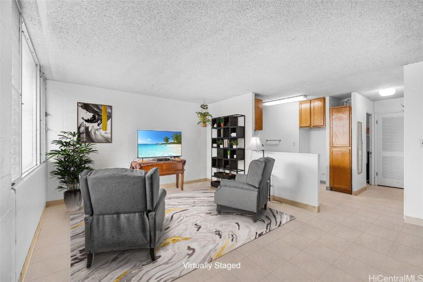 PRICE REDUCED FOR A QUICK SALE! Newly installed cool ceiling fan - Beach Condo for sale in Waipahu, Hawaii on Beachhouse.com