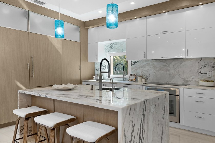 Step into the life you've been imagining-and realize it's even - Beach Townhome/Townhouse for sale in Pompano Beach, Florida on Beachhouse.com