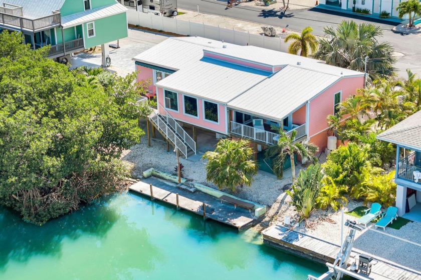 Welcome to your Florida Keys Getaway! This charming stilt home - Beach Home for sale in Marathon, Florida on Beachhouse.com