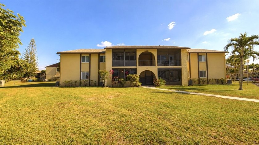 Hard-to-find turnkey cozy first-floor condo unit with major - Beach Condo for sale in Greenacres, Florida on Beachhouse.com