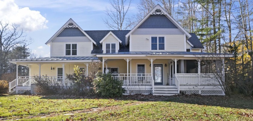 Meticulously maintained Carpenter Gothic style home with bay - Beach Home for sale in Northport, Maine on Beachhouse.com