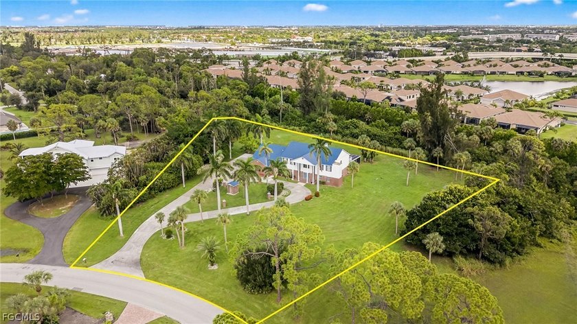 Rare find & Great Buy! A beautiful home in South Fort Myers with - Beach Home for sale in Fort Myers, Florida on Beachhouse.com