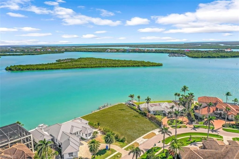 RARE OPPORTUNITY! Large waterfront lot with 166 feet on the - Beach Lot for sale in Marco Island, Florida on Beachhouse.com