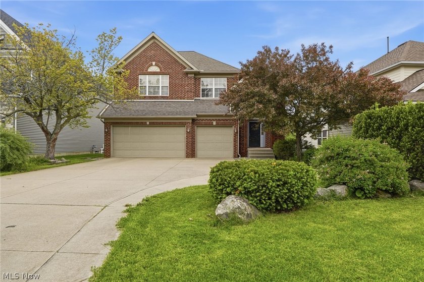 Set along the Robert von Hagge-designed Red Tail Golf Course - Beach Home for sale in Avon, Ohio on Beachhouse.com