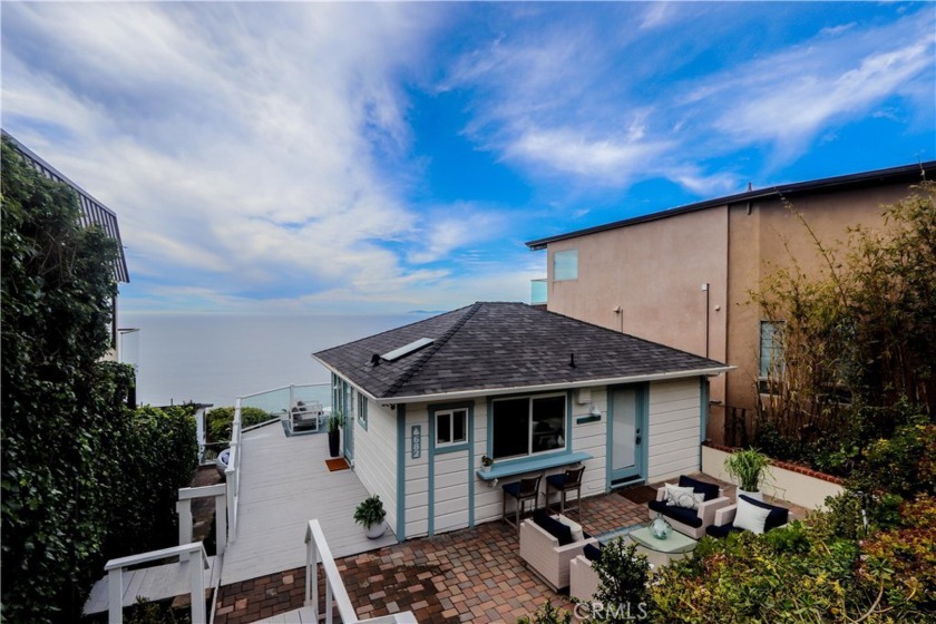Perched in an inviable location with stunning coastal views - Beach Home for sale in Laguna Beach, California on Beachhouse.com