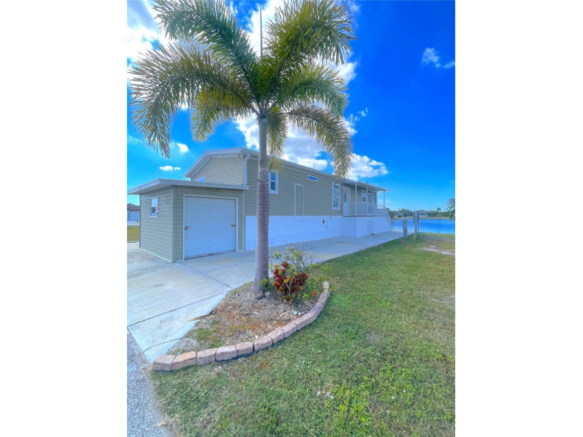 Welcome to this beautifully renovated 2-bedroom, 2-bathroom - Beach Home for sale in Fort Myers Beach, Florida on Beachhouse.com
