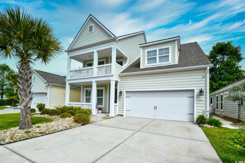 SHOWS LIKE A MODEL HOME!! Great location only a short golf cart - Beach Home for sale in North Myrtle Beach, South Carolina on Beachhouse.com