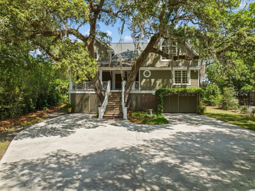 Spectacular Creekfront Home! Five bedrooms, Five Bathrooms! - Beach Home for sale in Pawleys Island, South Carolina on Beachhouse.com