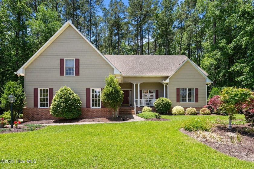 Don't miss this immaculate 3-4BR/3BA home situated on a private - Beach Home for sale in Chocowinity, North Carolina on Beachhouse.com