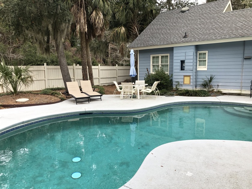 This 5th row Beach Cottage has a private pool and laid back - Beach Vacation Rentals in Hilton Head Island, South Carolina on Beachhouse.com