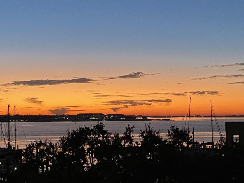 Welcome to 330 Concord #4B, a beautifully updated and - Beach Condo for sale in Charleston, South Carolina on Beachhouse.com