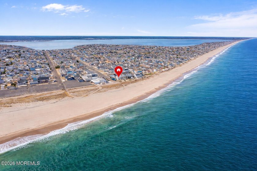 Rare opportunity to own a premier OCEANFRONT townhouse in Ortley - Beach Townhome/Townhouse for sale in Ortley Beach, New Jersey on Beachhouse.com