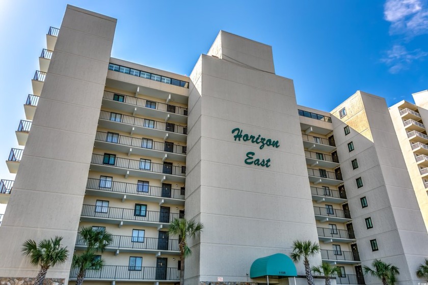 VIEWS VIEWS VIEWS! Open the front door and see straight to the - Beach Condo for sale in Murrells Inlet, South Carolina on Beachhouse.com