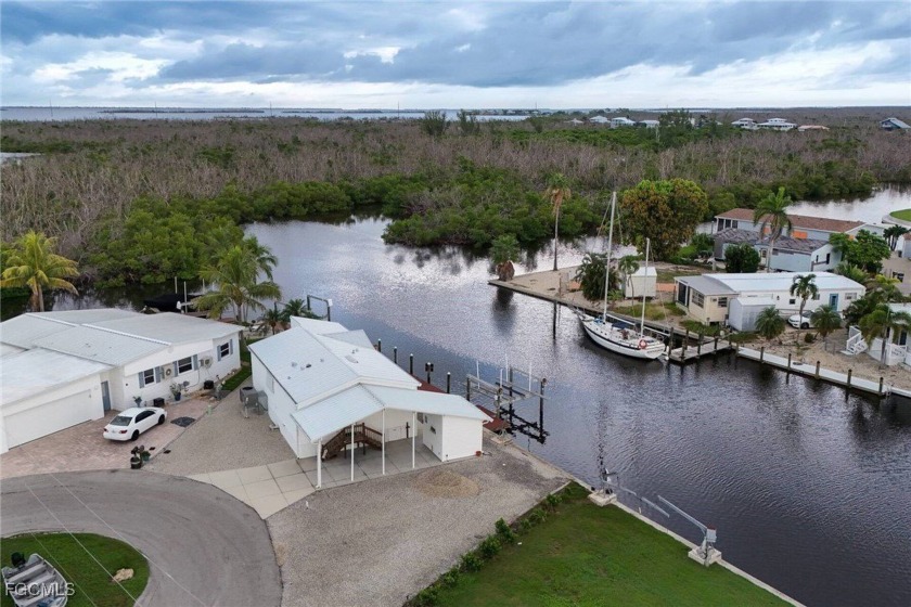 HOW ABOUT 116FT OF DEEP WATER SAILBOAT ACCESS?? That's what we - Beach Home for sale in St. James City, Florida on Beachhouse.com