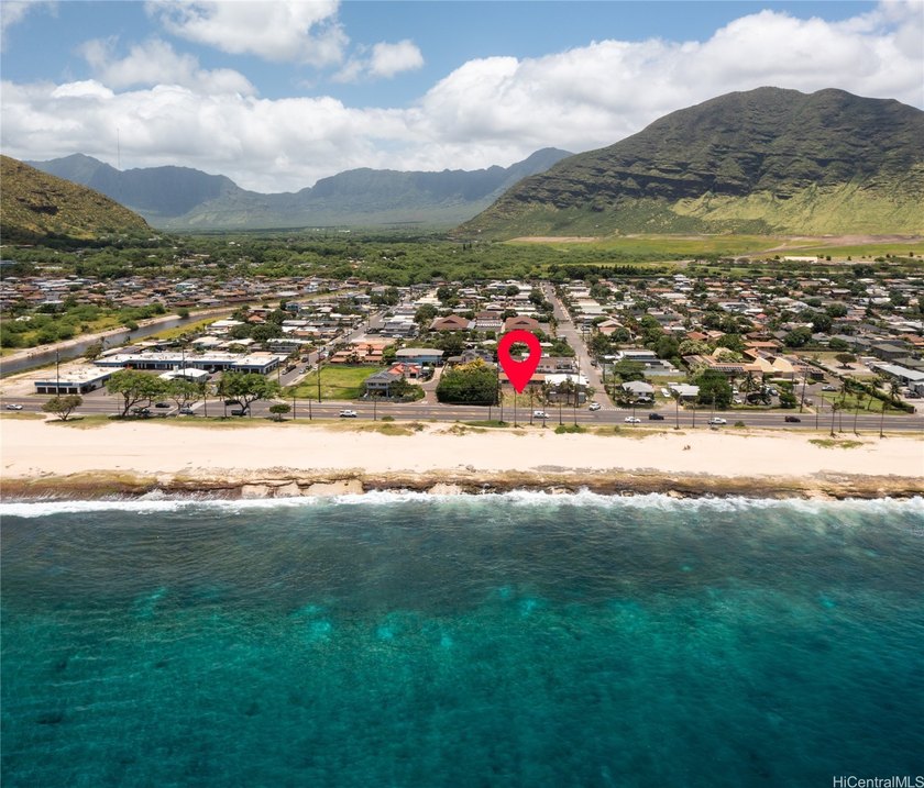 Directly across from the ocean, this vacant Nanakuli lot invites - Beach Lot for sale in Waianae, Hawaii on Beachhouse.com