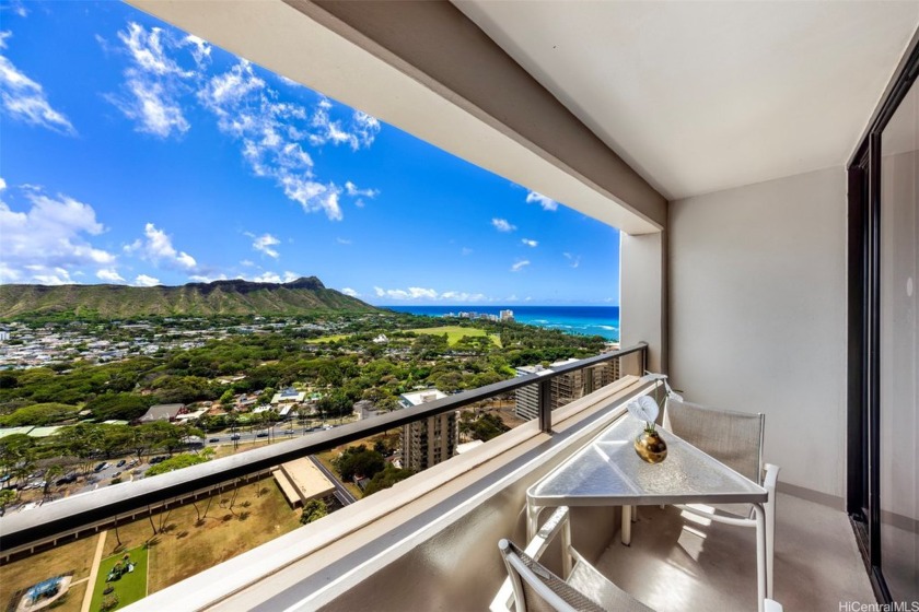 Don't miss this rarely available 2-bedroom Diamond Head and - Beach Condo for sale in Honolulu, Hawaii on Beachhouse.com