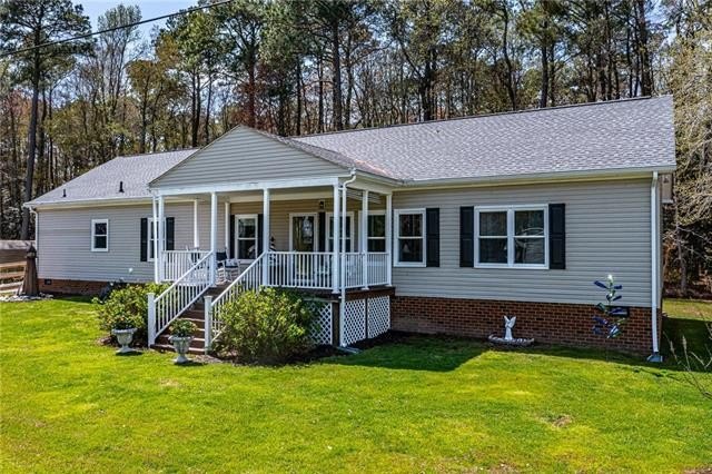 Whether you're looking for a full time residence in a nice - Beach Home for sale in Reedville, Virginia on Beachhouse.com