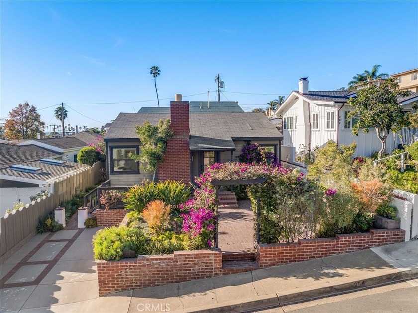 Anchored by a classic Laguna ocean view cottage, the triplex at - Beach Townhome/Townhouse for sale in Laguna Beach, California on Beachhouse.com