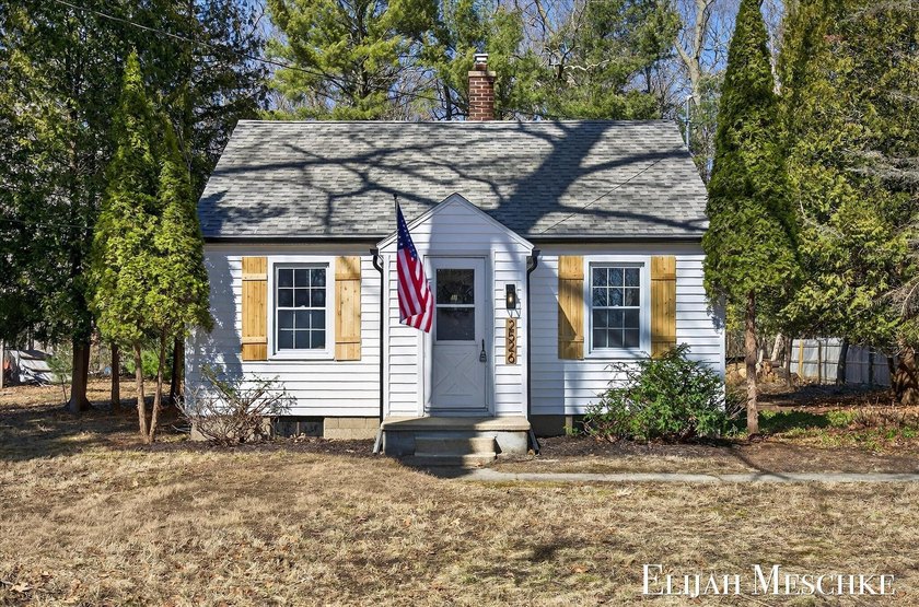 Welcome to 2526 Pennsylvania Ave, a freshly remodeled 2-bedroom - Beach Home for sale in Muskegon, Michigan on Beachhouse.com