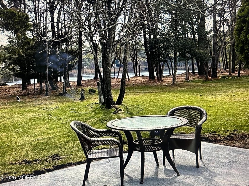 Retire in style in this beautifully redone home situated on a - Beach Home for sale in Toms River, New Jersey on Beachhouse.com